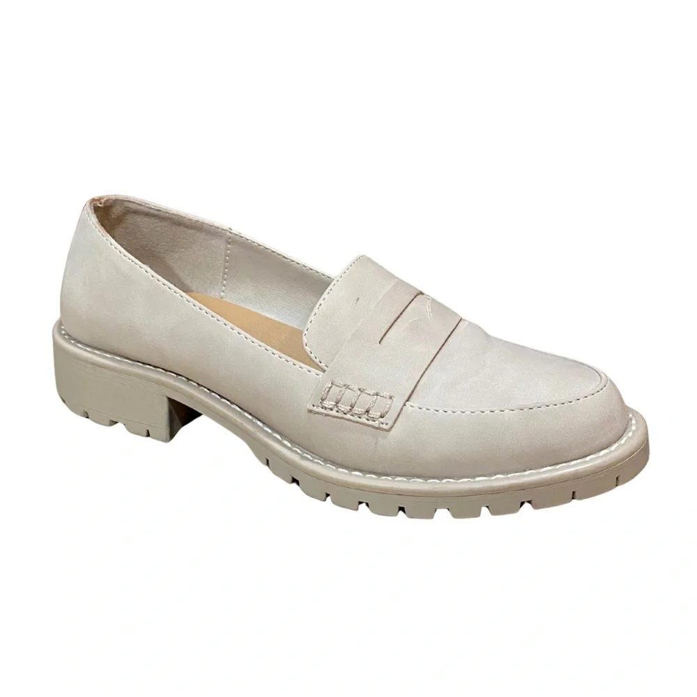 DV by Dolce Vita Cream Tan Beige Carley Loafers Women’s Size 6